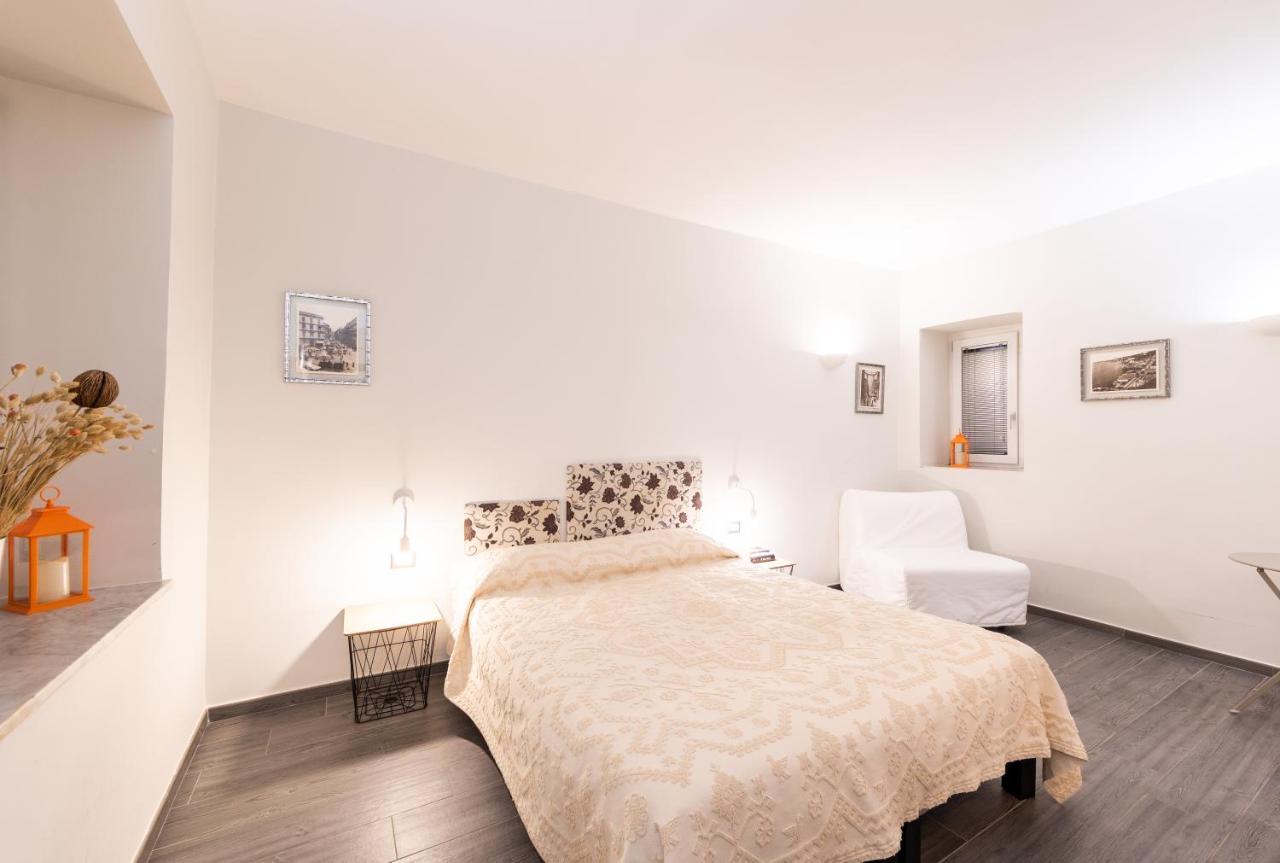 Bien-Bi Bed & Breakfast Napoli Bagian luar foto