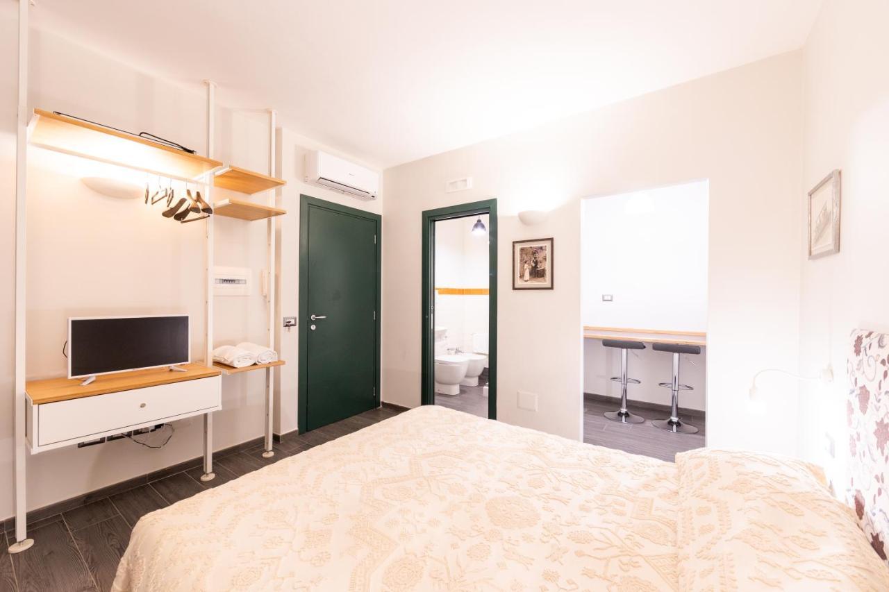 Bien-Bi Bed & Breakfast Napoli Bagian luar foto